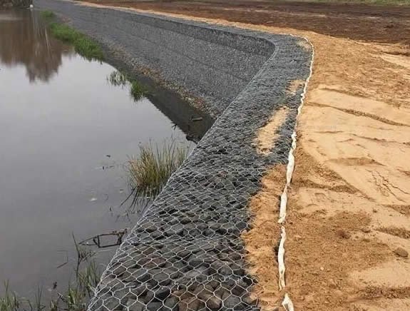 Galfan Reinforced Gabion Basket for Heavy-Duty Retaining Structures, Bridge Abutments, and Riverbank Protection