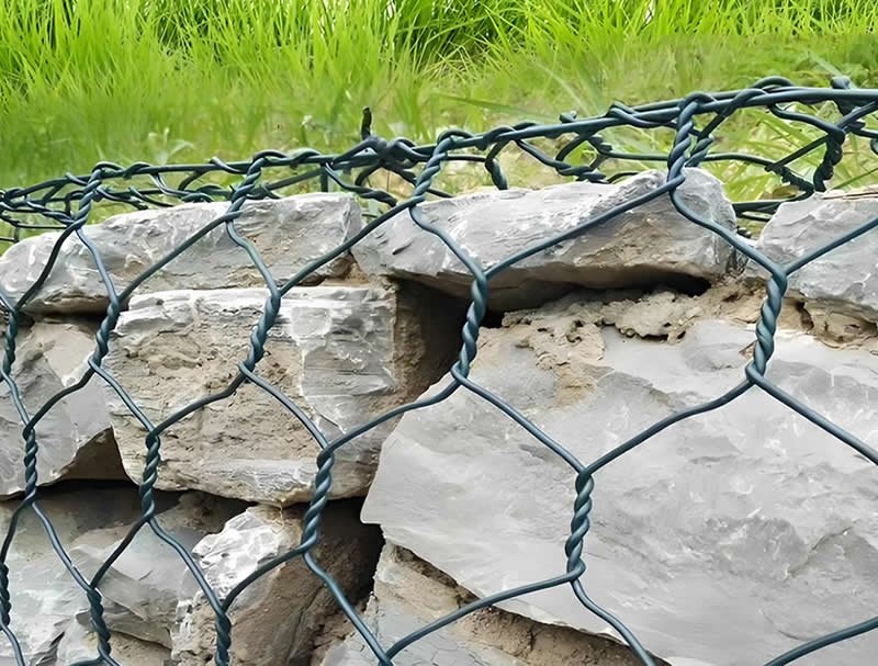 PVC Coated Slope Protection Gabion 80mm x 100mm mesh, used for slope stabilization.